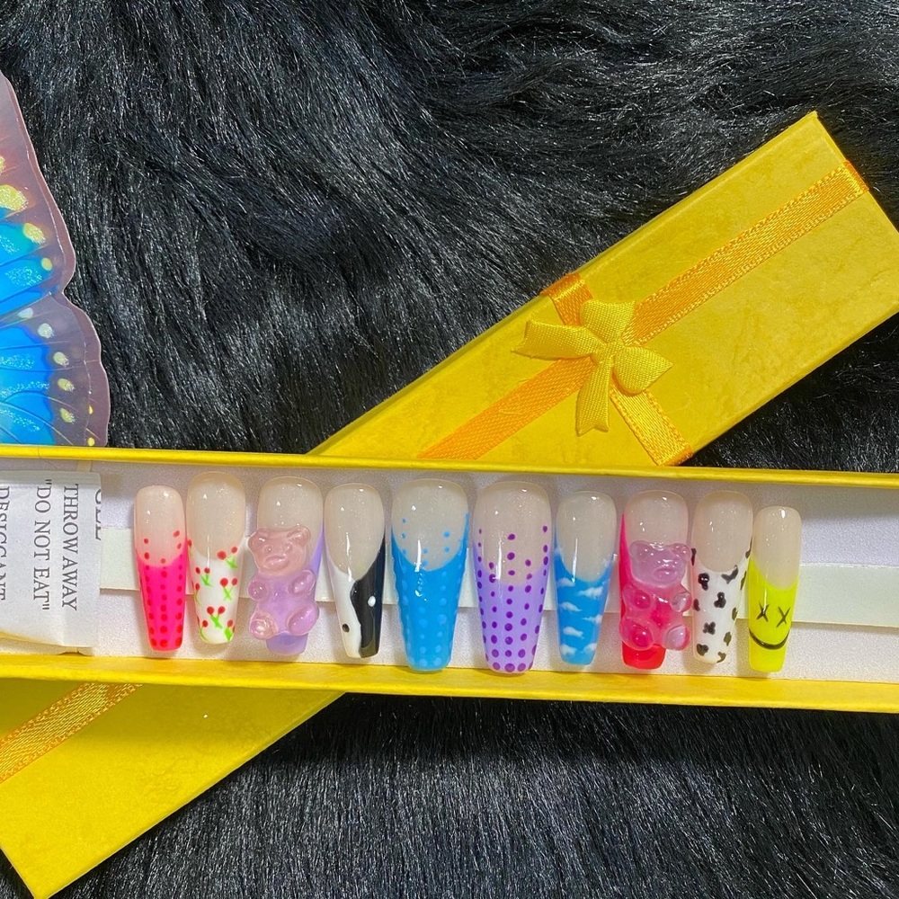 Anything Goes Press On Nails